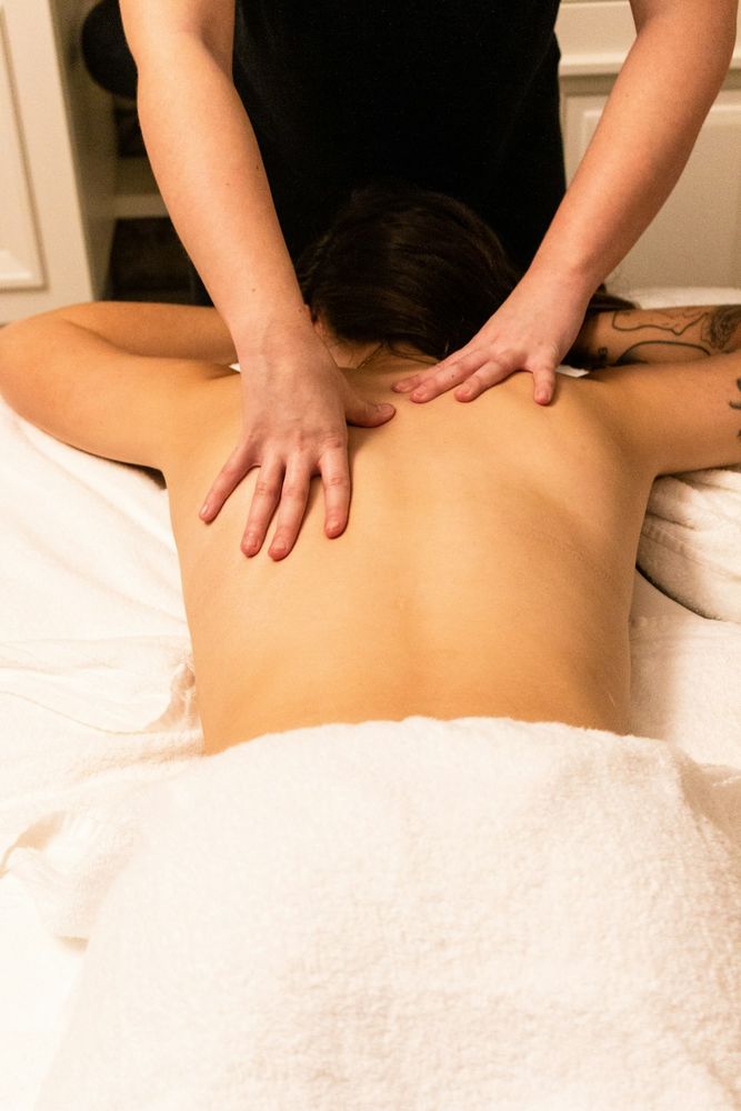 Neuromuscular medical bodywork releasing a specific area of pain